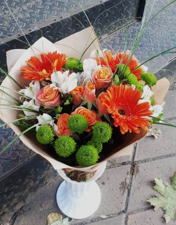 Букет цветов из: Герберы, Хризантемы, Альстромерии и Розы в Бакчаре