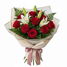 Букет цветов из:  Лилии и Розы в Бакчаре