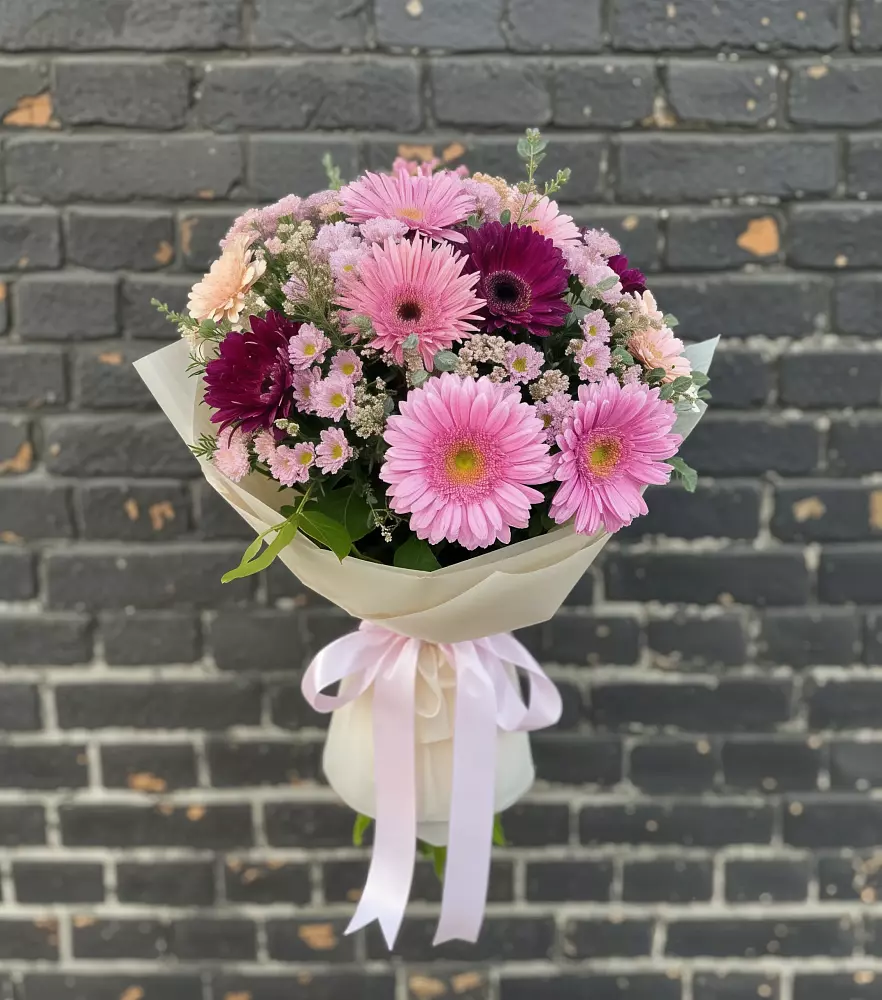 Букет цветов из: Герберы и Хризантемы в Бакчаре