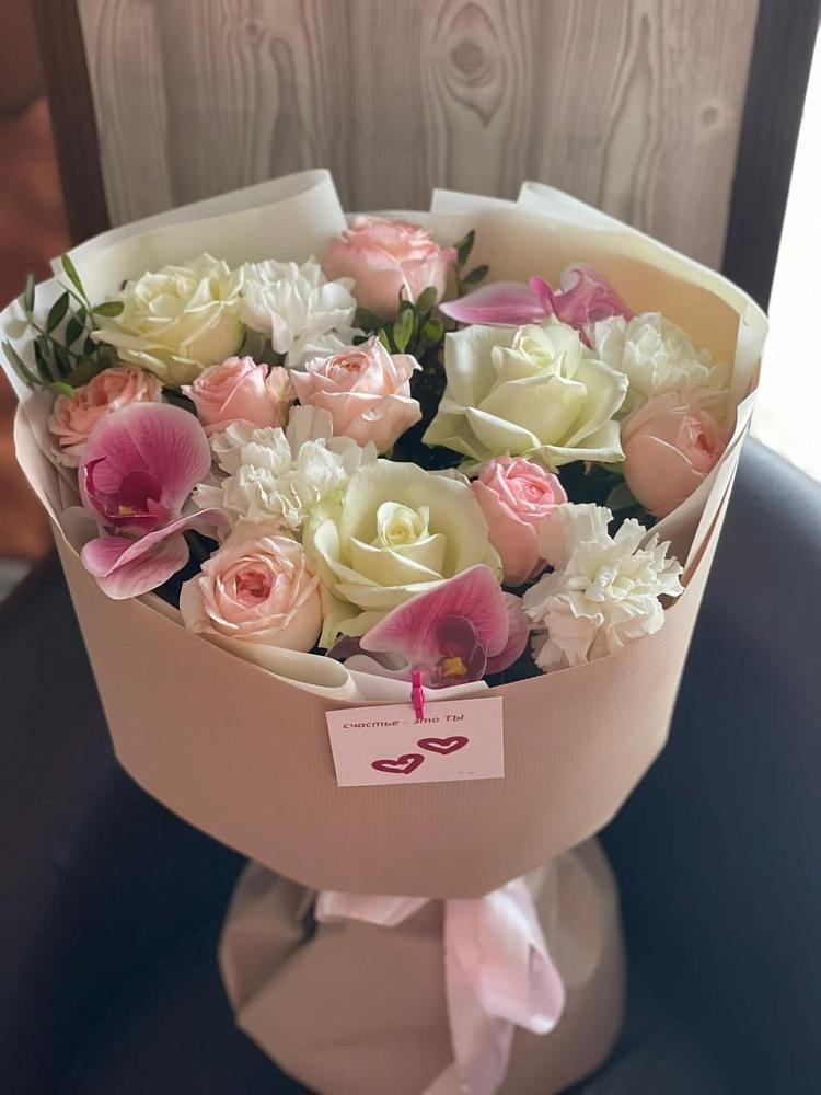 Букет цветов из: Орхидеи, Розы и Гвоздики в Бакчаре