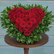 Цветочная композиция из Розы в виде сердца #REPLACE_PRED# Бакчаре