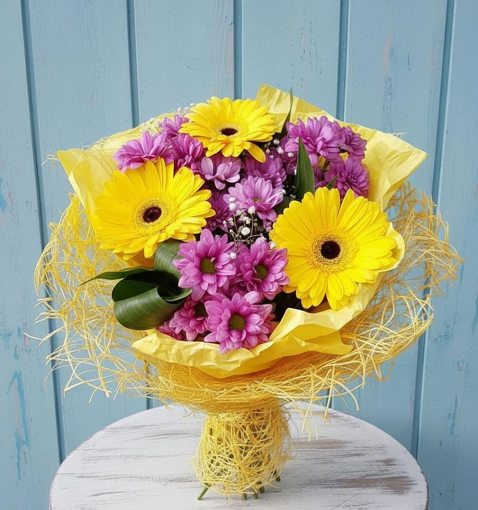 Букет цветов из: Хризантемы и Герберы в Бакчаре
