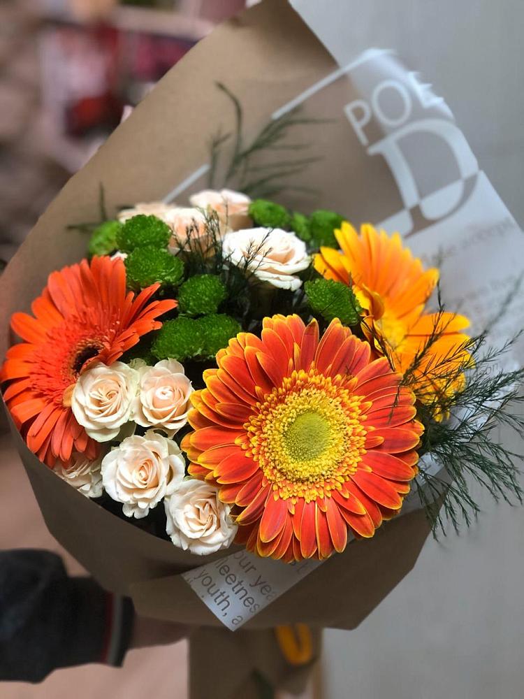 Букет цветов из: Герберы, Хризантемы и Розы в Бакчаре