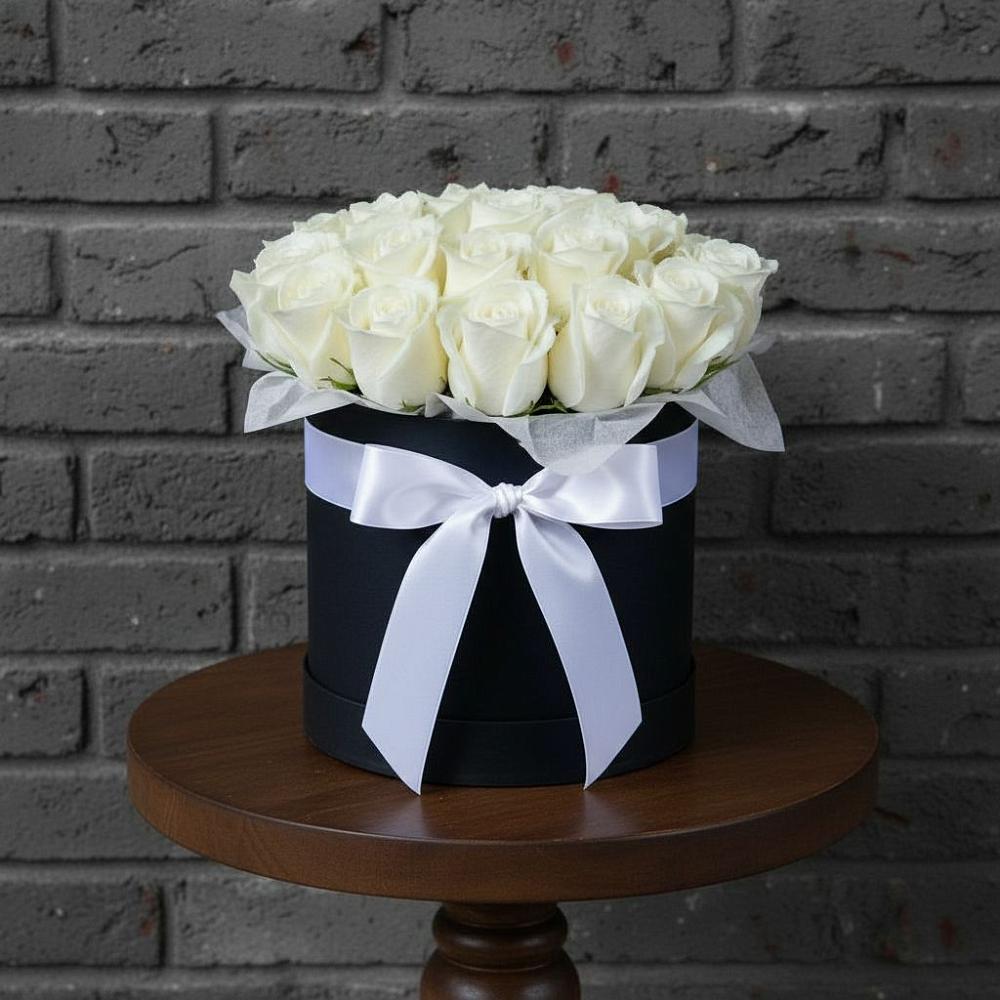 Цветочная композиция из Розы в шляпной коробке в Бакчаре